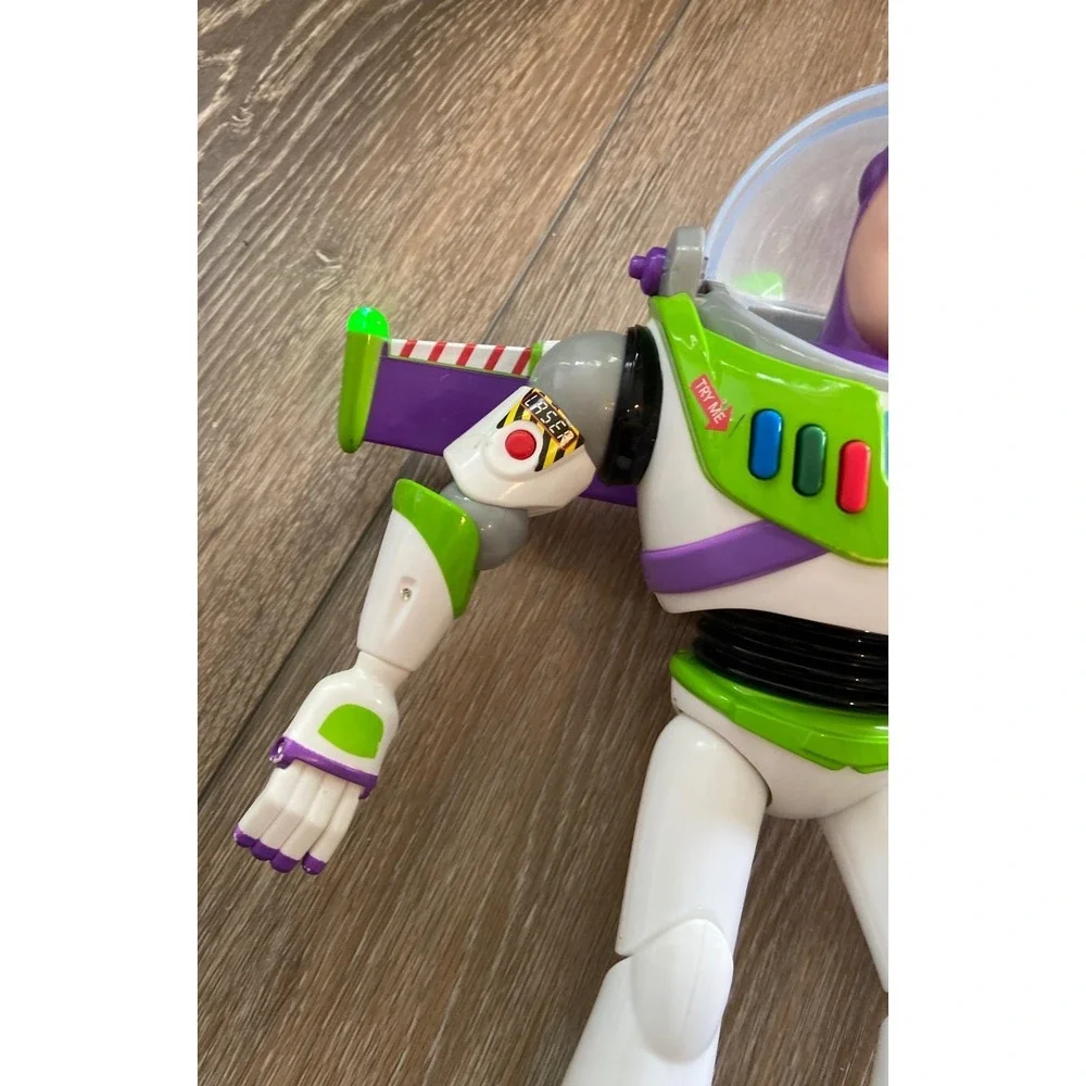 Toy Story Buzz Lightyear Disney world‎